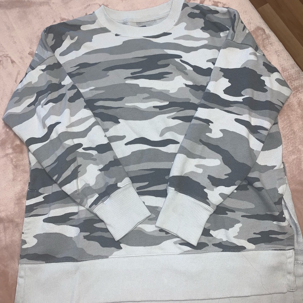 Aerie gray camo crew neck